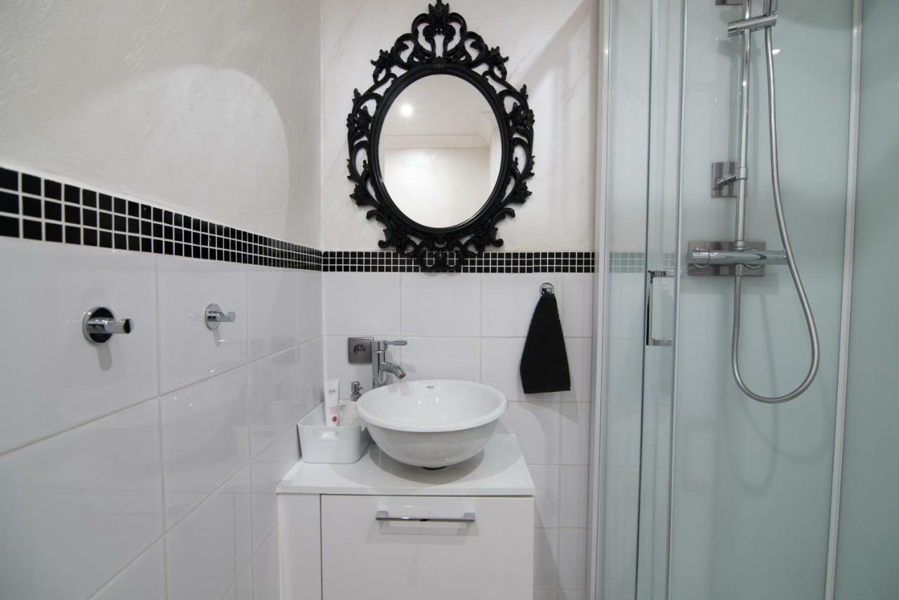The White Apartment วอร์ซอ ภายนอก รูปภาพ